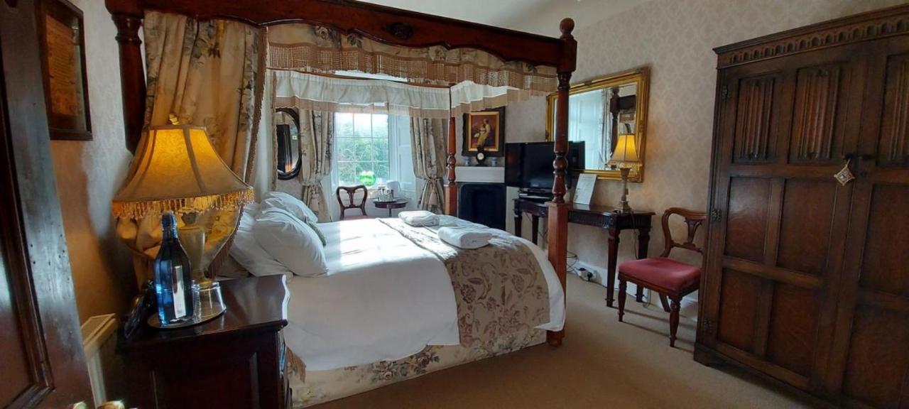 Glyn Isa Country House B&B And Self Catering Apartments Conwy Buitenkant foto