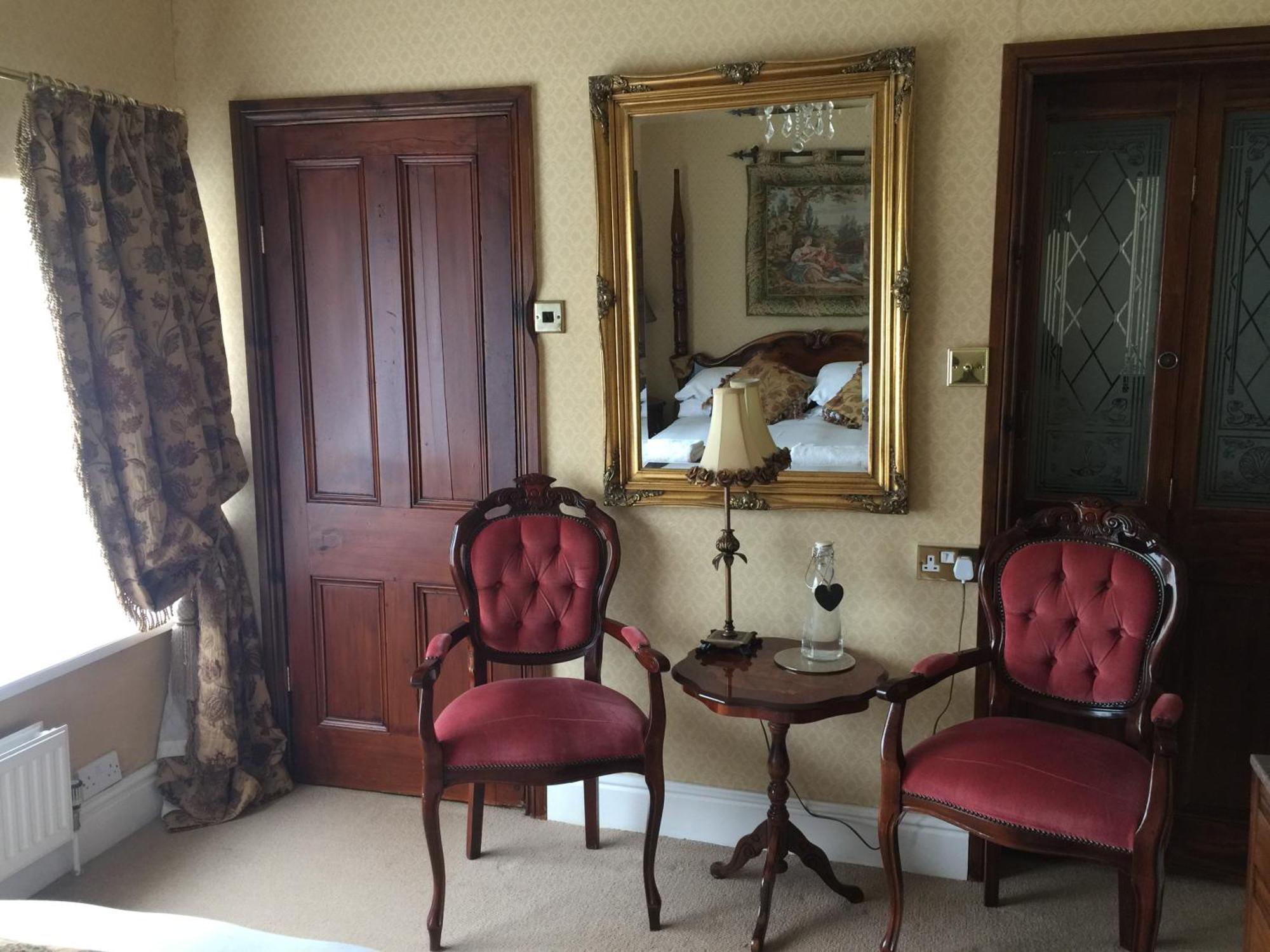 Glyn Isa Country House B&B And Self Catering Apartments Conwy Buitenkant foto