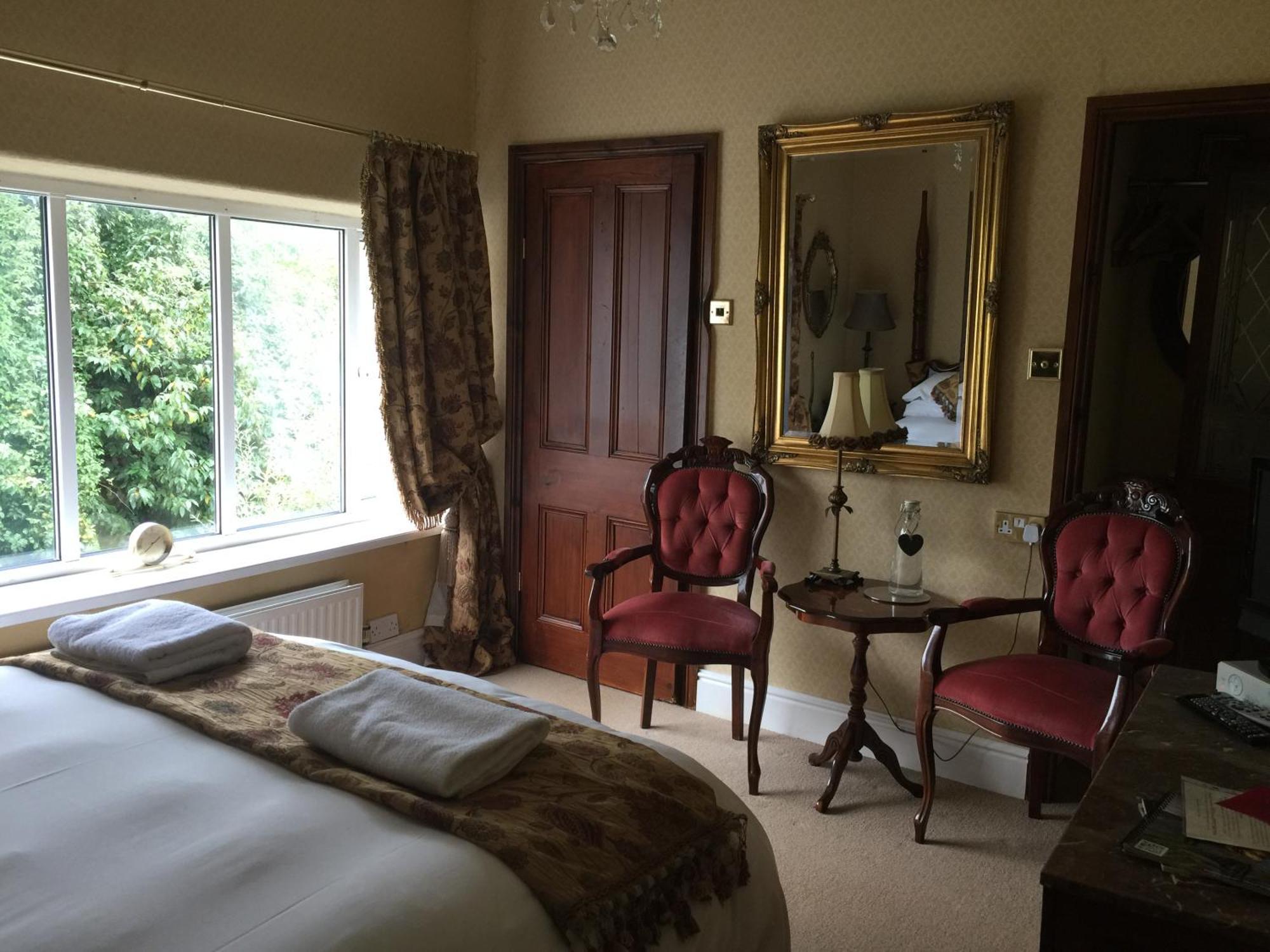 Glyn Isa Country House B&B And Self Catering Apartments Conwy Buitenkant foto