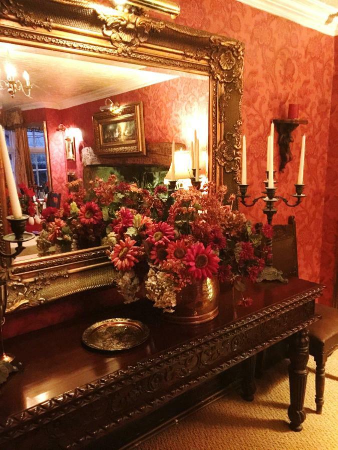 Glyn Isa Country House B&B And Self Catering Apartments Conwy Buitenkant foto